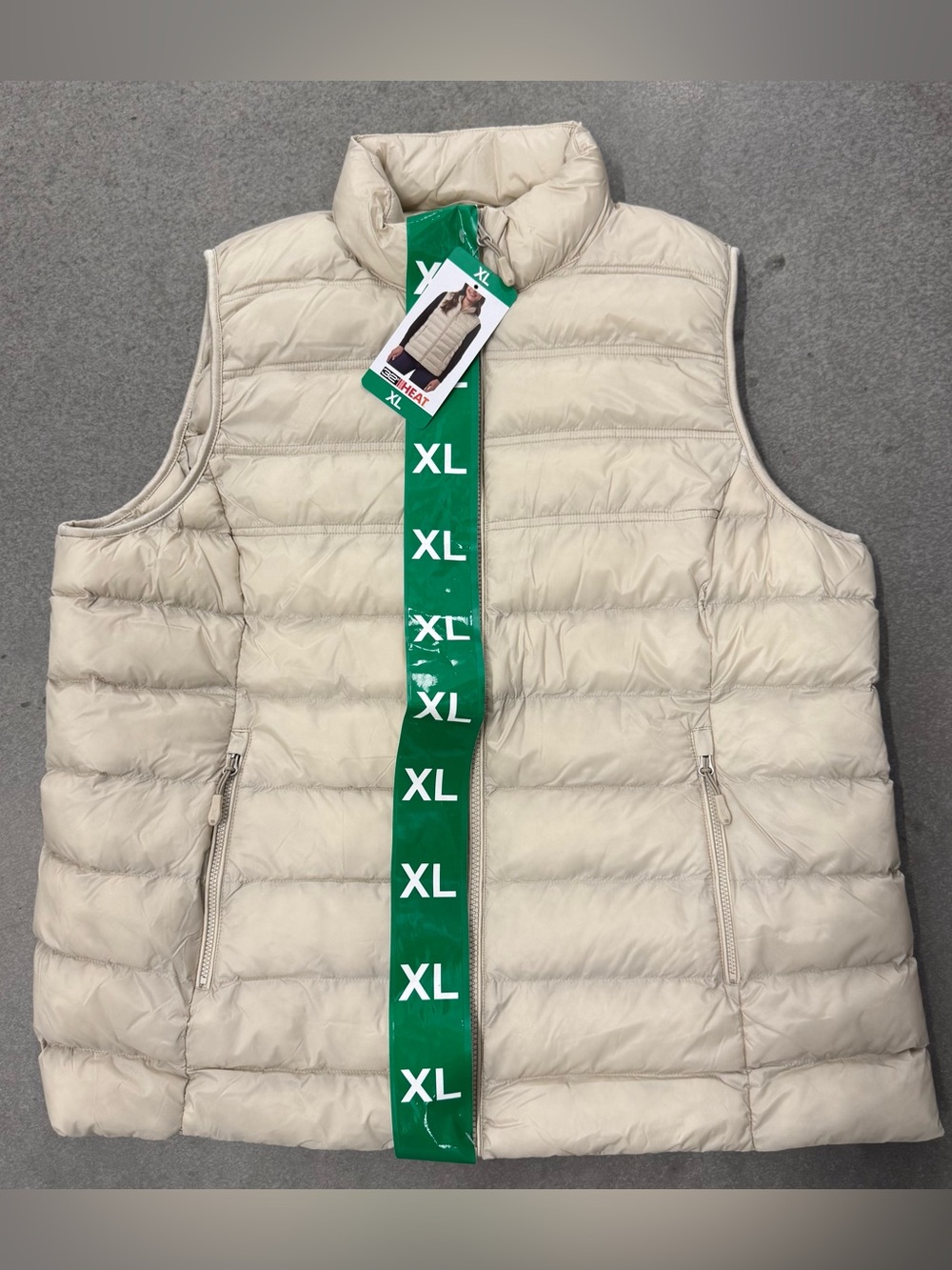 32 Degrees Heat Women’s Nylon Lightweight Puffed Vest, Cream, Size XL
